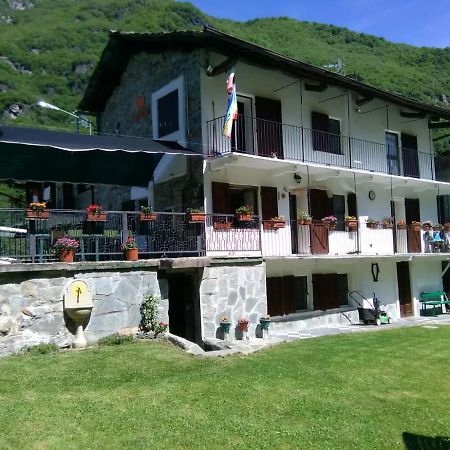 Bed and Breakfast La Ghita Sparone Exterior foto