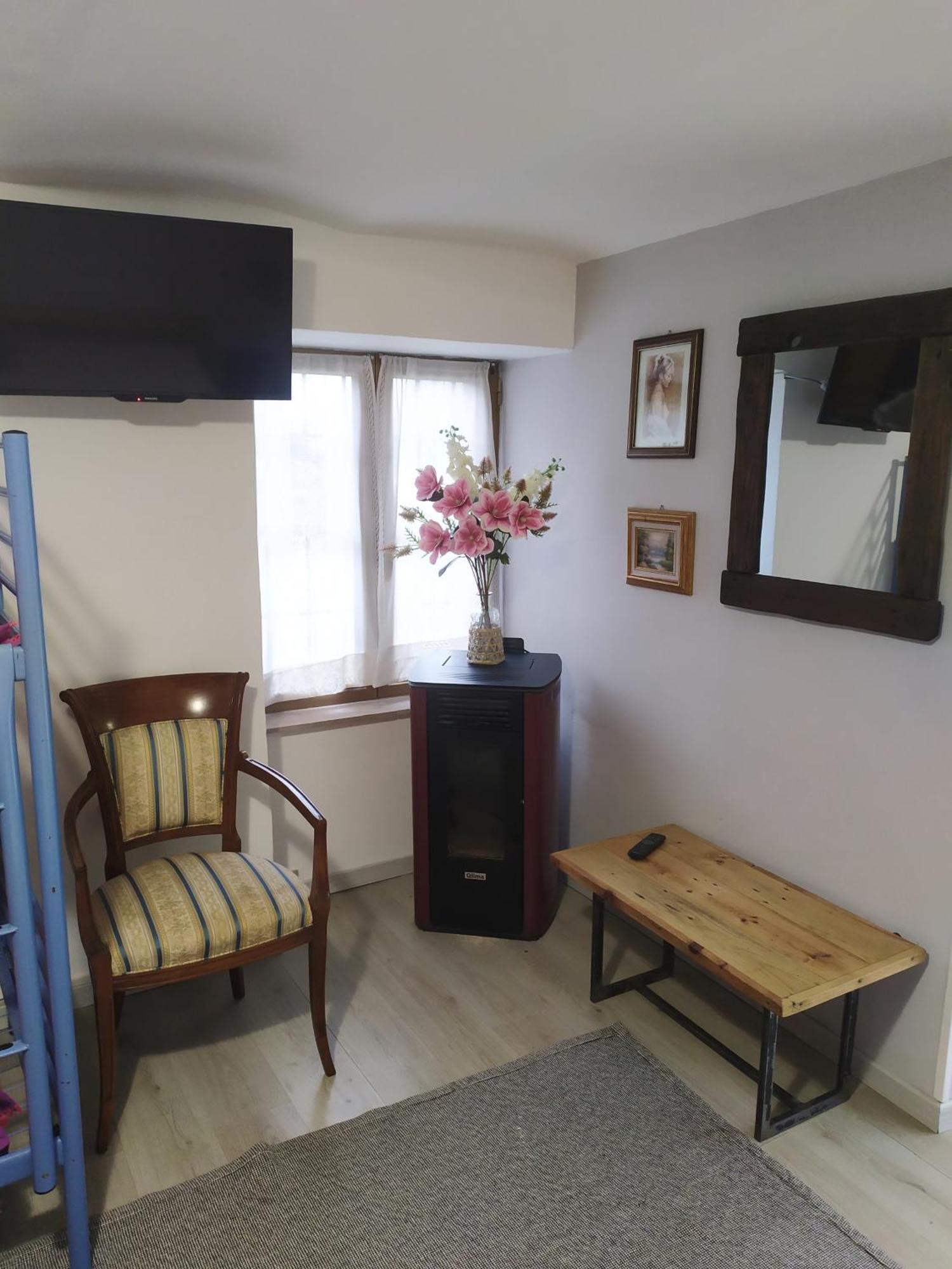 Bed and Breakfast La Ghita Sparone Exterior foto