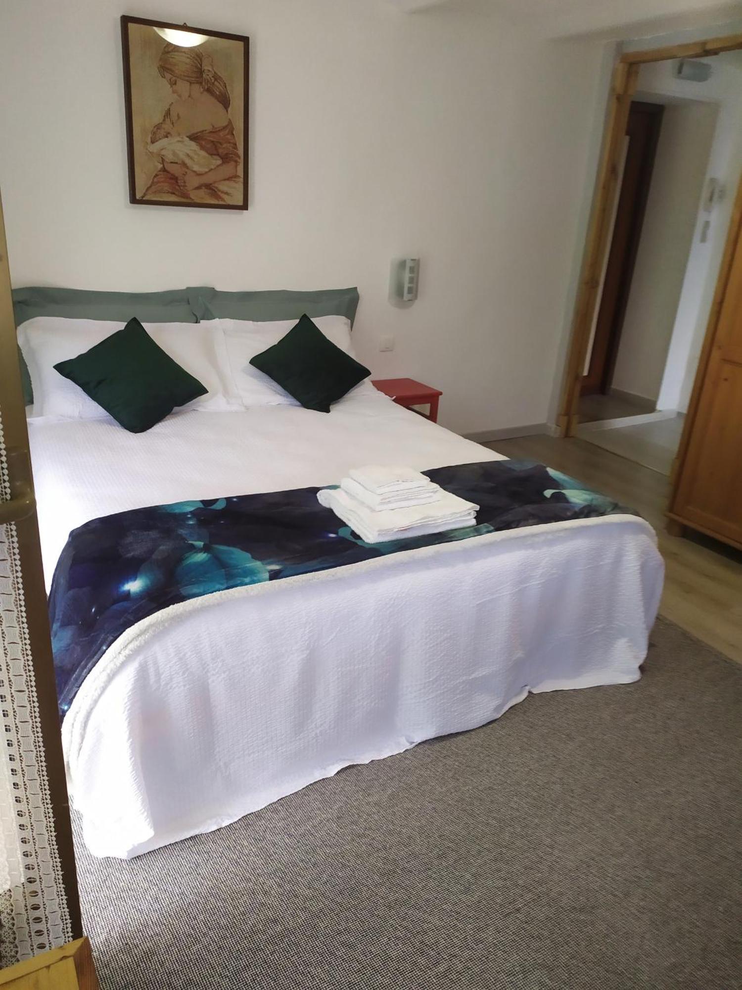 Bed and Breakfast La Ghita Sparone Exterior foto