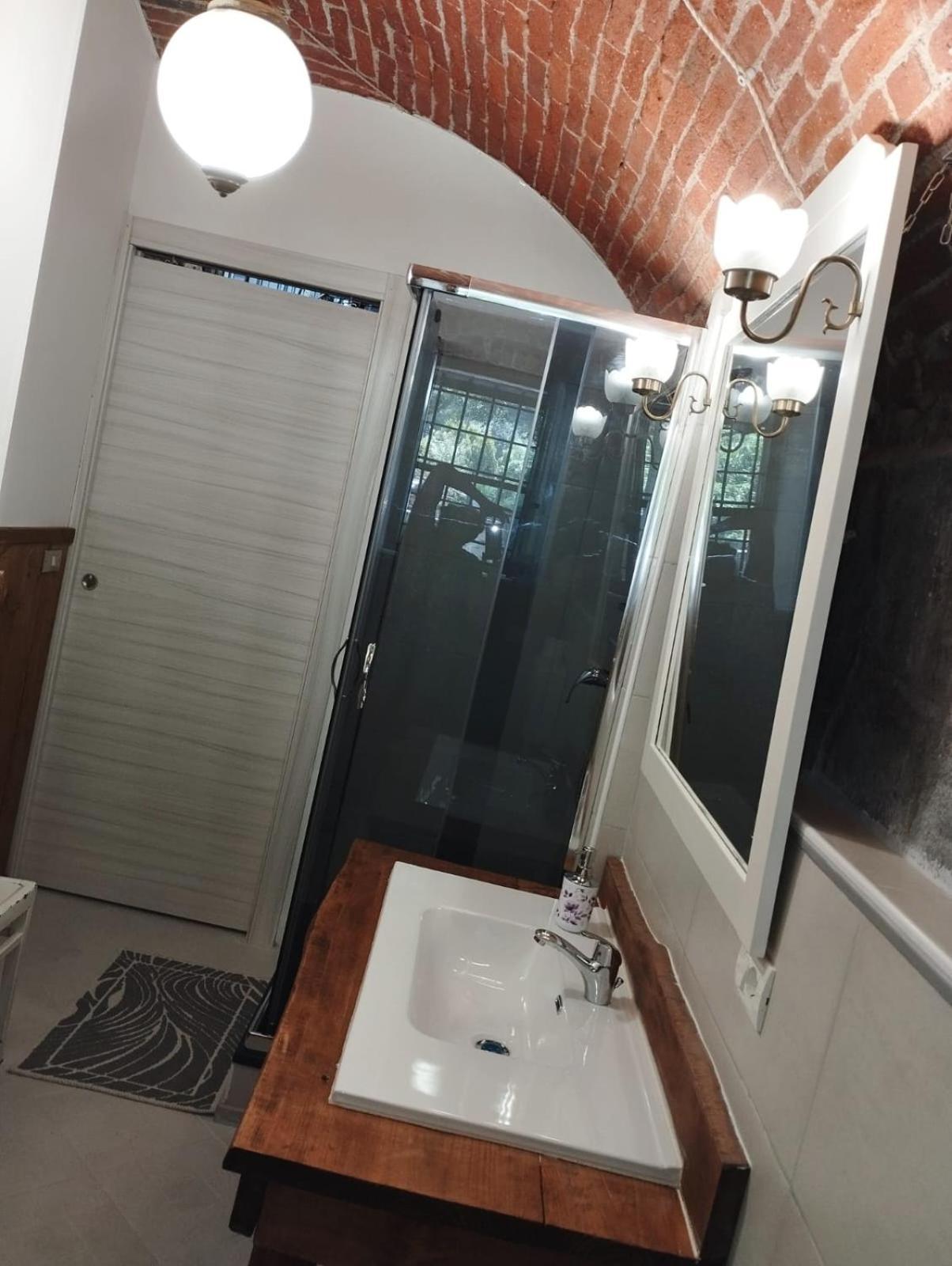 Bed and Breakfast La Ghita Sparone Exterior foto