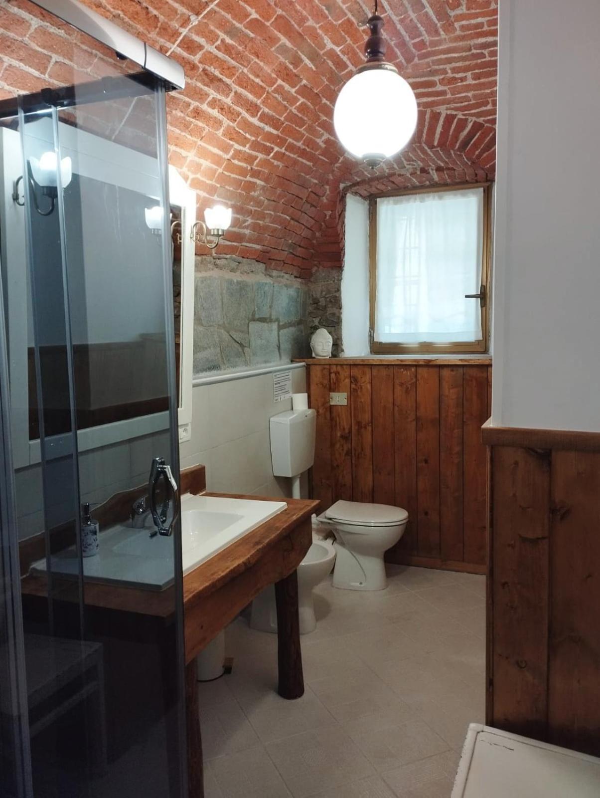 Bed and Breakfast La Ghita Sparone Exterior foto