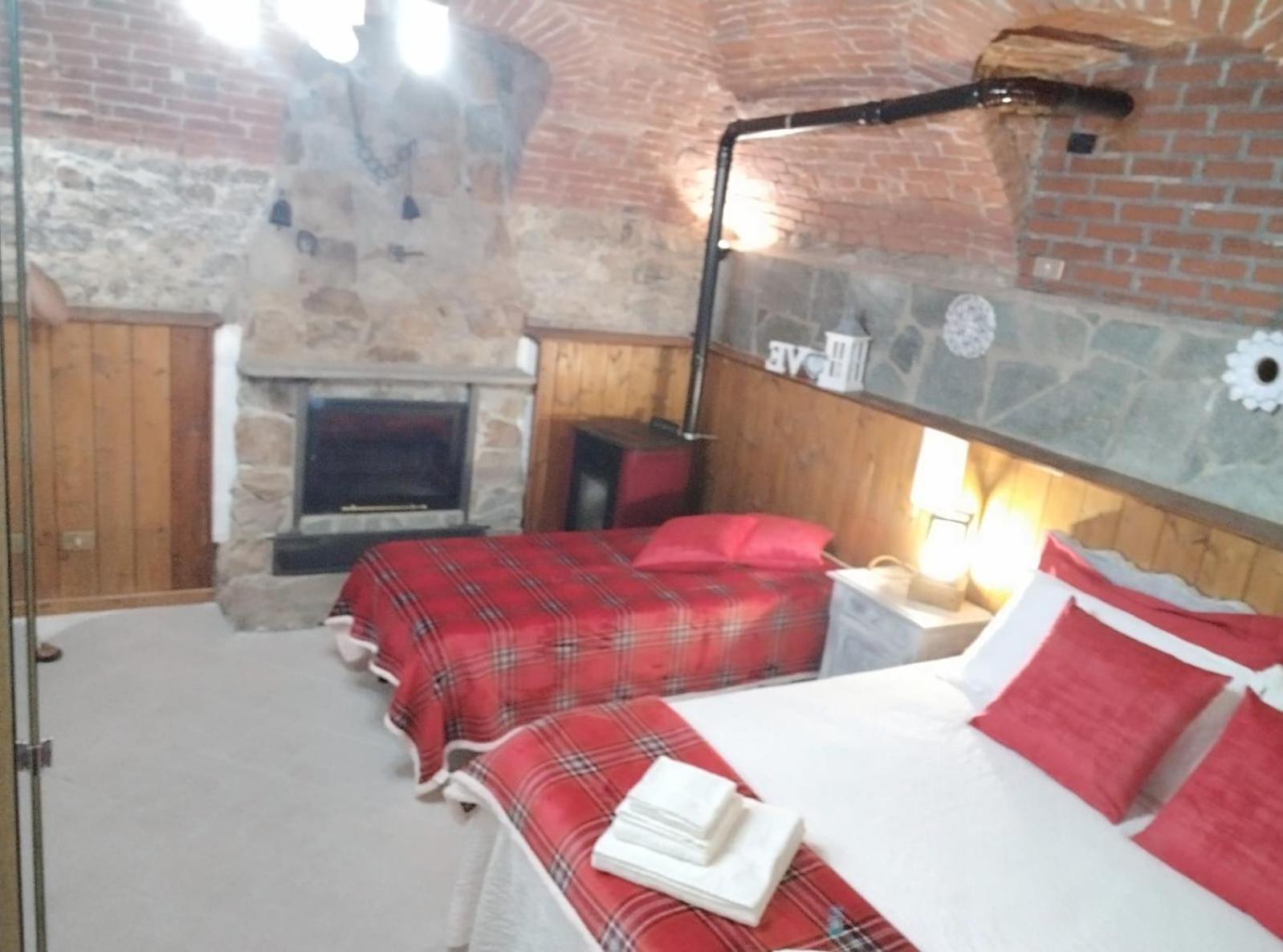 Bed and Breakfast La Ghita Sparone Exterior foto