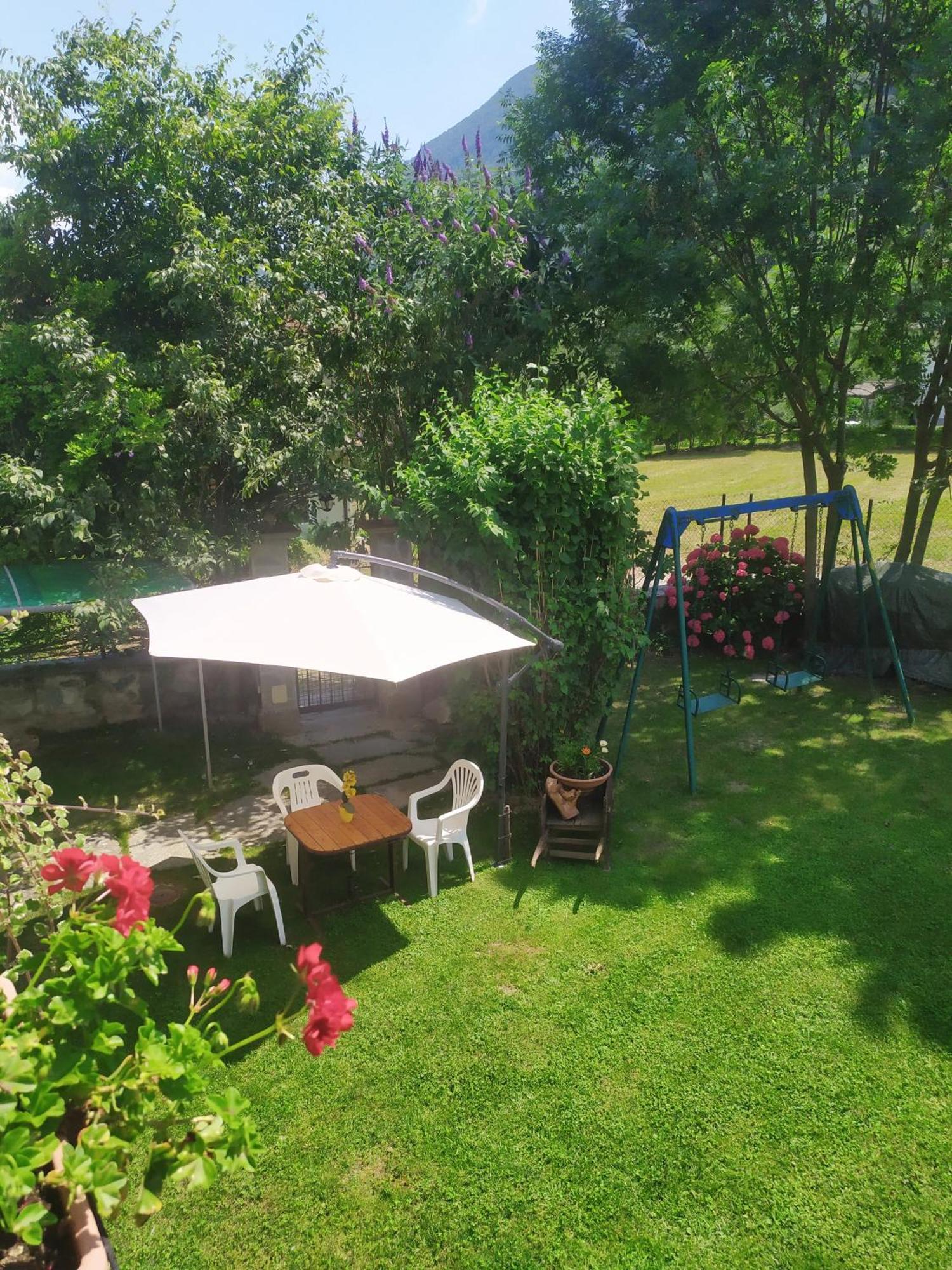 Bed and Breakfast La Ghita Sparone Exterior foto